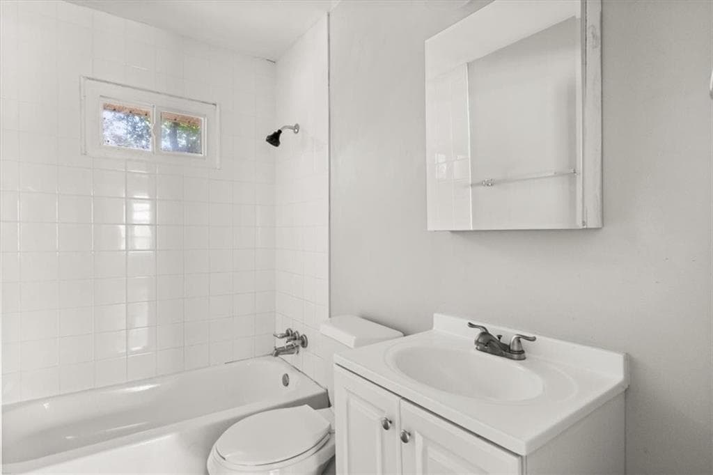 2 bedroom, 1 bathroom, 864 sq ft duplex for rent at 190 Opal Drive, Roswell, GA 30075 for $1,445 a month — photo 9