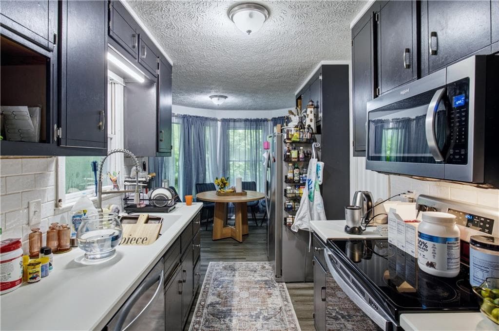 3 bedroom, 3 bathroom, 2,016 sq ft single family residence for sale at 4870 Wade Valley Way, Cumming, GA 30040 — photo 7