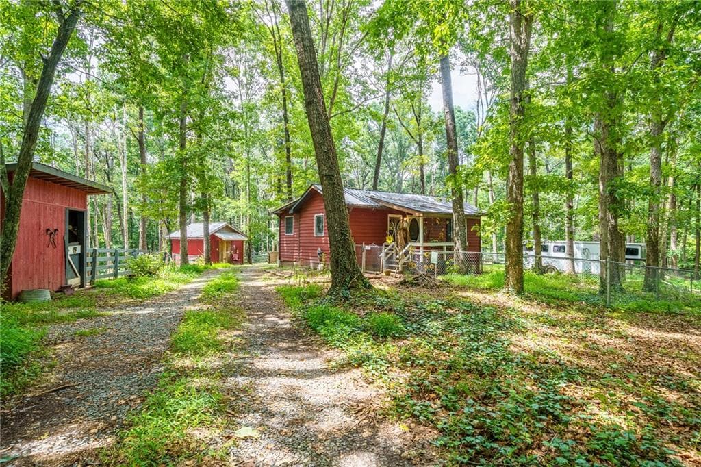 1 bedroom, 1 bathroom, 512 sq ft single family residence for sale at 237 Rusty Lady Lane, Ellijay, GA 30536 — photo 6