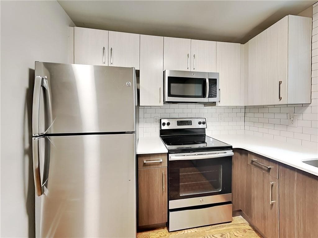 1 bedroom, 1 bathroom, 800 sq ft apartment for rent at 880 N Highland Avenue B3, Atlanta, GA 30306 for $1,625 a month — photo 5