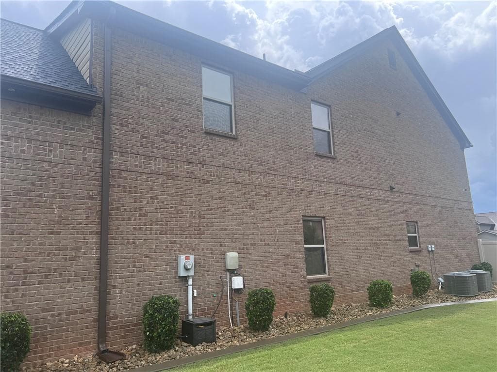 5 bedroom, 4 bathroom, 4,295 sq ft single family residence under contract at 808 Bufflehead Court, Stockbridge, GA 30281 — photo 4