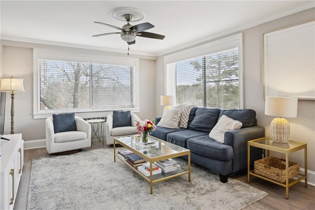 2 bedroom, 2 bathroom, 1,062 sq ft condominium for sale at 2479 Peachtree Road 515, Atlanta, GA 30305 — photo 3