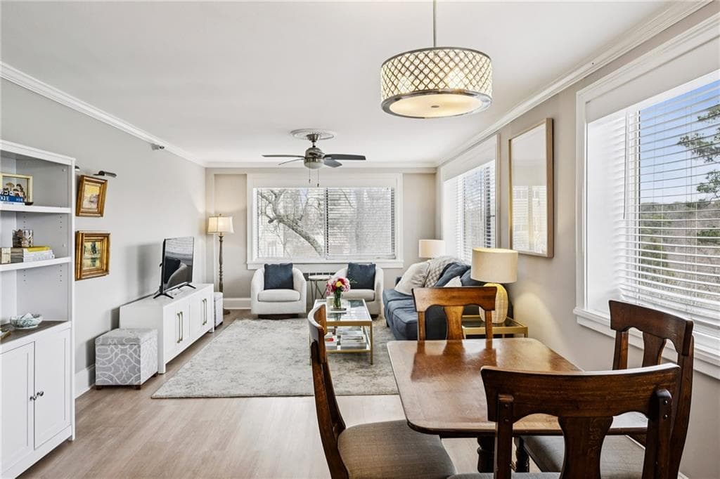 2 bedroom, 2 bathroom, 1,062 sq ft condominium for sale at 2479 Peachtree Road 515, Atlanta, GA 30305 — photo 7