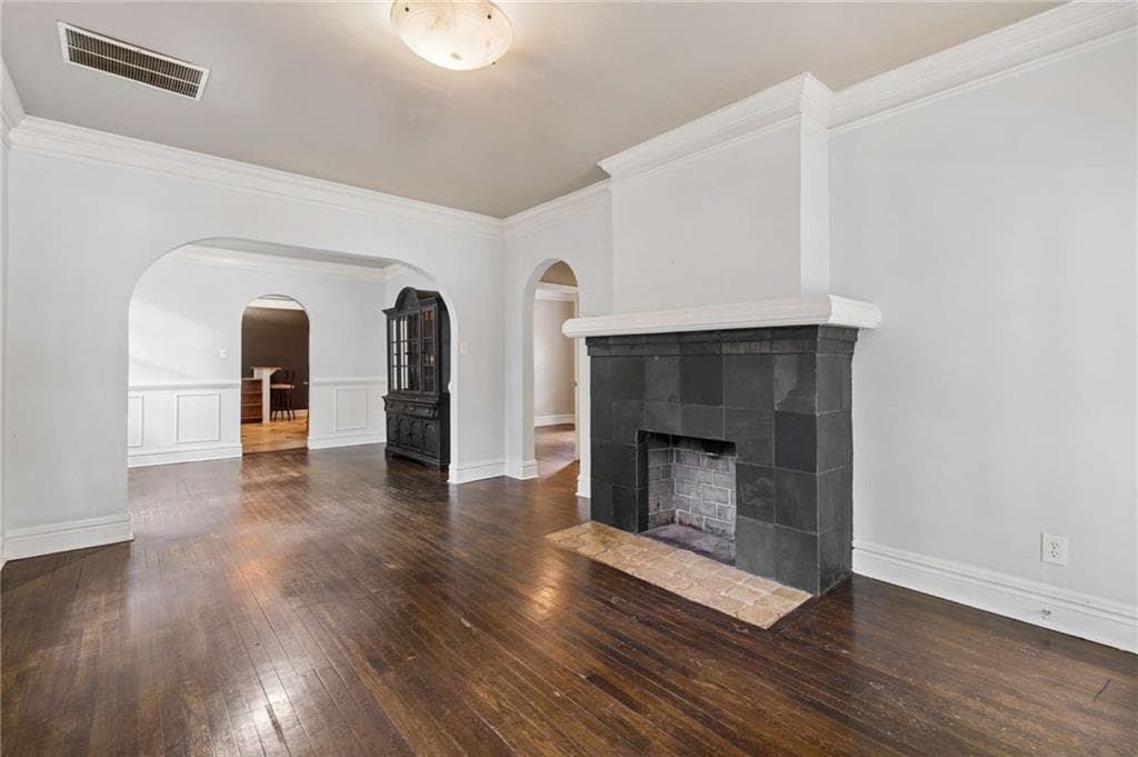 3 bedroom, 3 bathroom, 1,551 sq ft single family residence for sale at 1530 OAKVIEW Road, Decatur, GA 30030 — photo 3