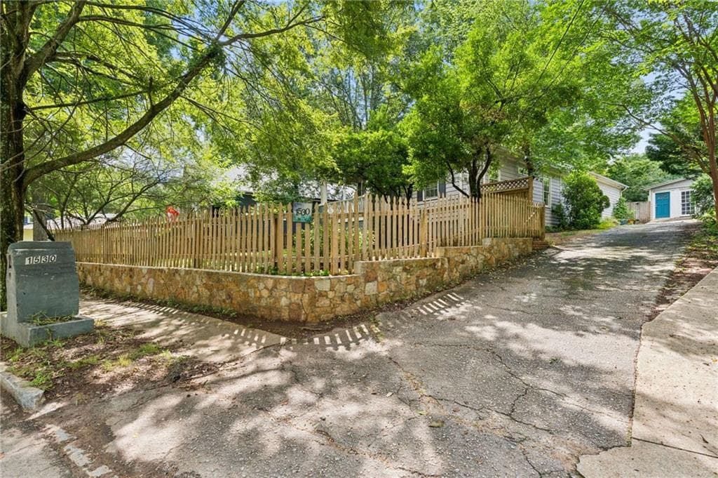 3 bedroom, 3 bathroom, 1,551 sq ft single family residence for sale at 1530 OAKVIEW Road, Decatur, GA 30030 — photo 10