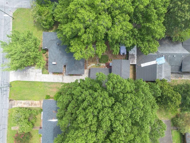 5 bedroom, 3 bathroom, 2,652 sq ft single family residence under contract at 409 Stonewall Street, Cartersville, GA 30120 — photo 5