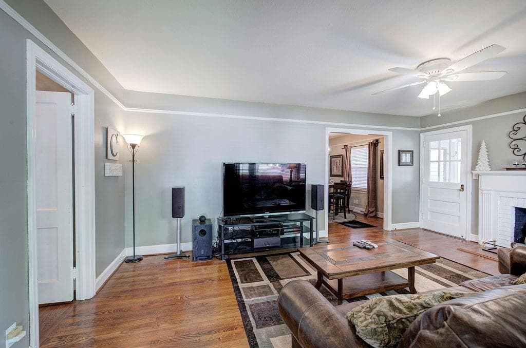 5 bedroom, 3 bathroom, 2,652 sq ft single family residence under contract at 409 Stonewall Street, Cartersville, GA 30120 — photo 10