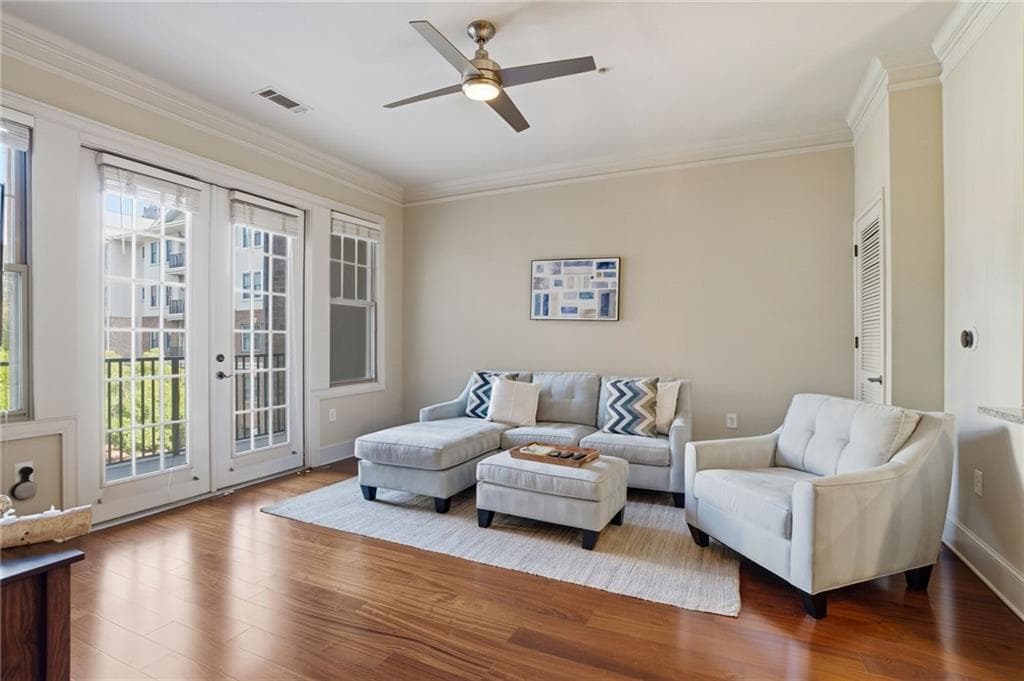 1 bedroom, 1 bathroom, 1,021 sq ft condominium under contract at 3621 Vinings Slope 2425, Atlanta, GA 30339 — photo 4