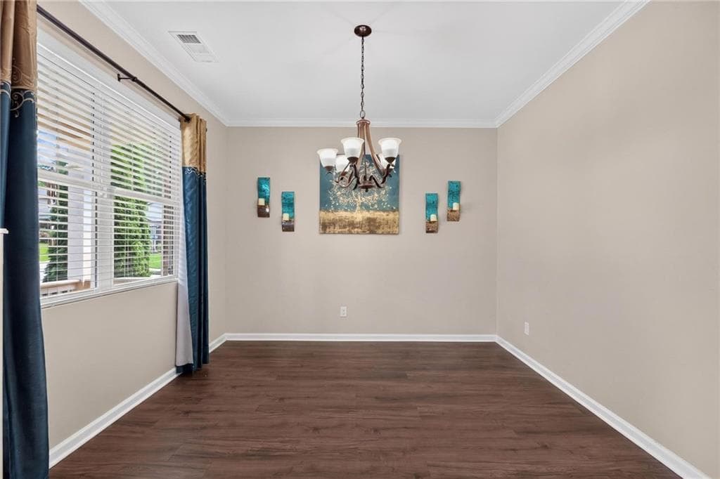 5 bedroom, 3 bathroom, 3,624 sq ft single family residence under contract at 408 Aviary Lane, Dallas, GA 30132 — photo 6