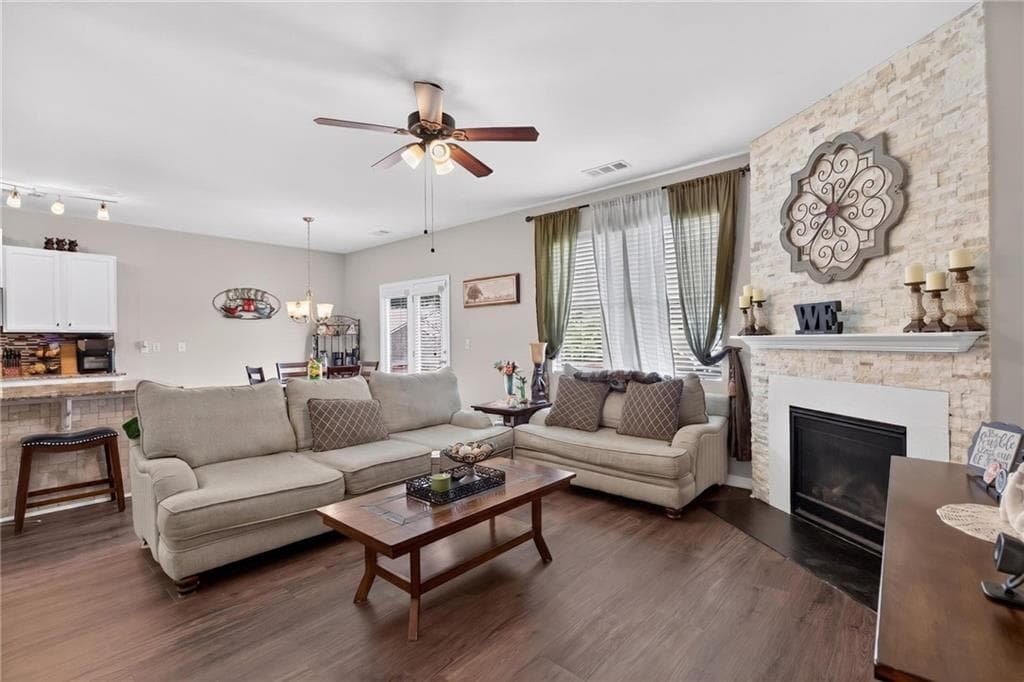 5 bedroom, 3 bathroom, 3,624 sq ft single family residence under contract at 408 Aviary Lane, Dallas, GA 30132 — photo 9