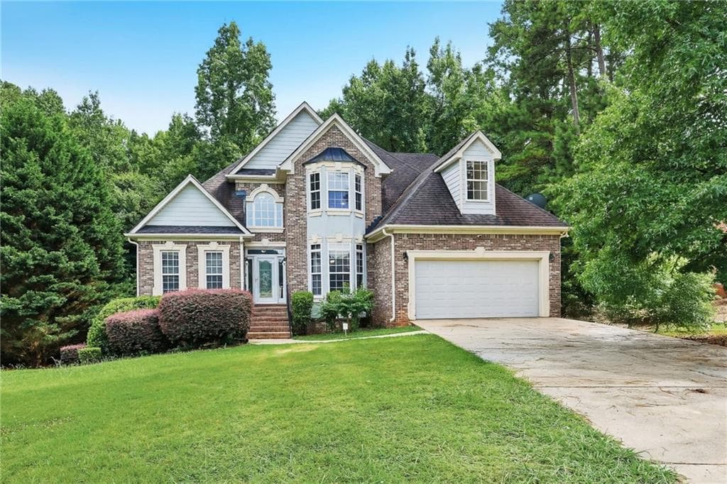 6 bedroom, 5 bathroom, 4,747 sq ft single family residence for sale at 136 Lumby Lane, Stockbridge, GA 30281 — photo 2