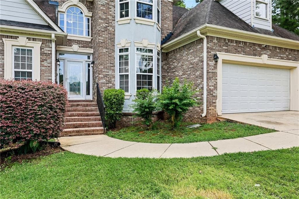 6 bedroom, 5 bathroom, 4,747 sq ft single family residence for sale at 136 Lumby Lane, Stockbridge, GA 30281 — photo 3