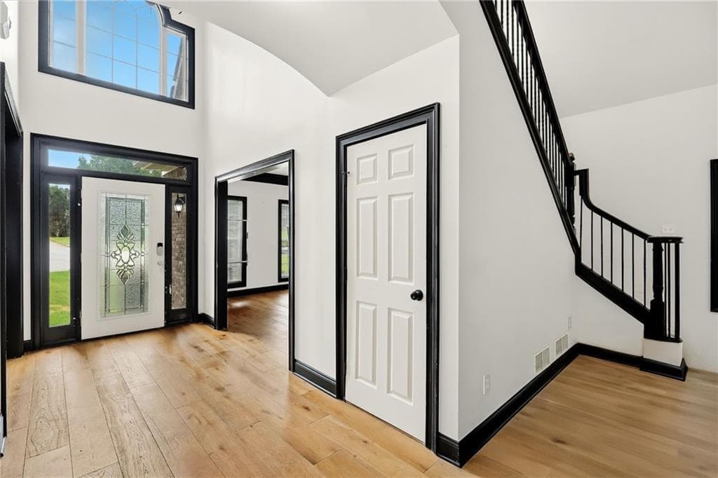 6 bedroom, 5 bathroom, 4,747 sq ft single family residence for sale at 136 Lumby Lane, Stockbridge, GA 30281 — photo 4