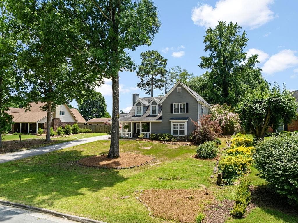 5 bedroom, 3 bathroom, 2,678 sq ft single family residence for sale at 15 Amberwood Trail, Rome, GA 30165 — photo 6