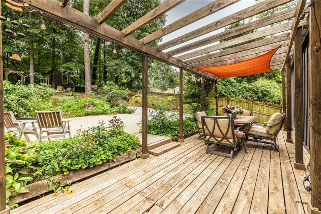 2 bedroom, 1 bathroom, 1,090 sq ft single family residence for sale at 1464 Oldfield Road, Decatur, GA 30030 — photo 6