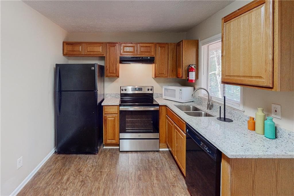 other for sale at 4715 Greenbriar Trail, Atlanta, GA 30331 — photo 3