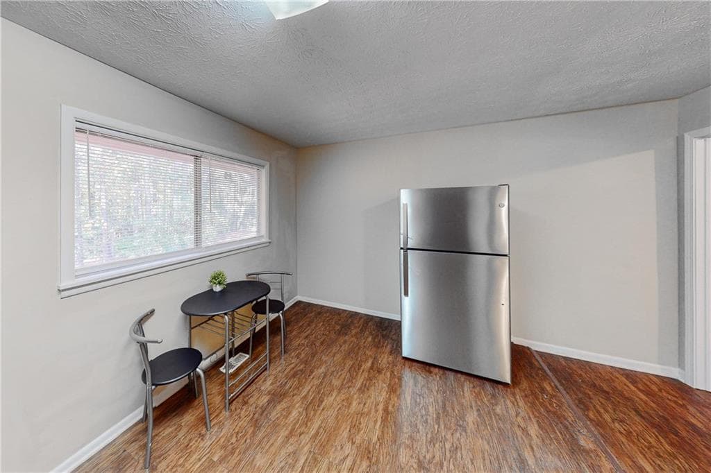 other for sale at 4715 Greenbriar Trail, Atlanta, GA 30331 — photo 4