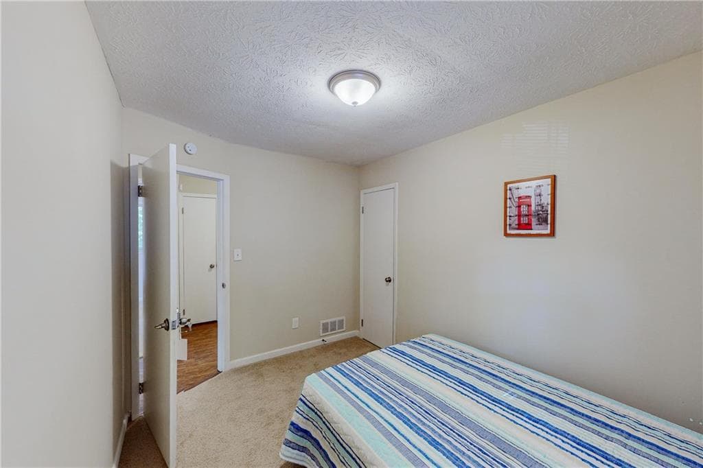 other for sale at 4715 Greenbriar Trail, Atlanta, GA 30331 — photo 8