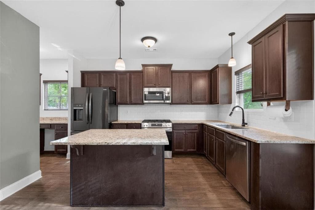 4 bedroom, 4 bathroom, 2,373 sq ft single family residence for sale at 1180 Awenasa Drive, Villa Rica, GA 30180 — photo 5