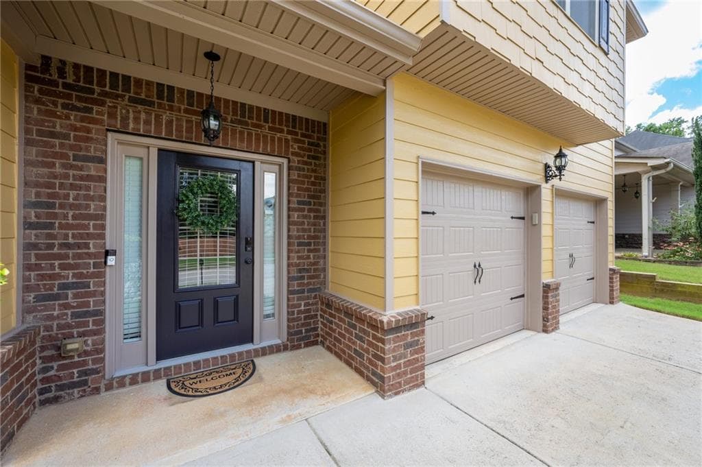 4 bedroom, 4 bathroom, 2,388 sq ft single family residence for sale at 47 Maple Hill Drive, Newnan, GA 30265 — photo 4