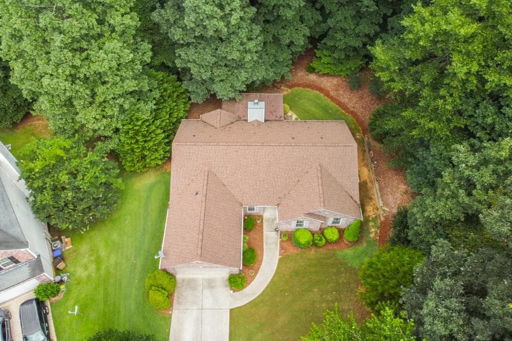 4 bedroom, 3 bathroom, 1,831 sq ft single family residence under contract at 2044 Lantern Drive, Jefferson, GA 30549 — photo 5