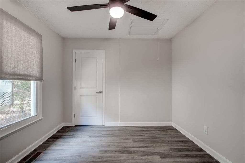 3 bedroom, 2 bathroom, 1,008 sq ft single family residence for sale at 754 North Avenue, Hapeville, GA 30354 — photo 9