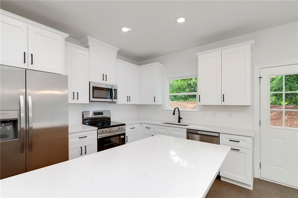 3 bedroom, 2 bathroom, 1,584 sq ft single family residence for sale at 151 Bruce Road, Dawsonville, GA 30534 — photo 3