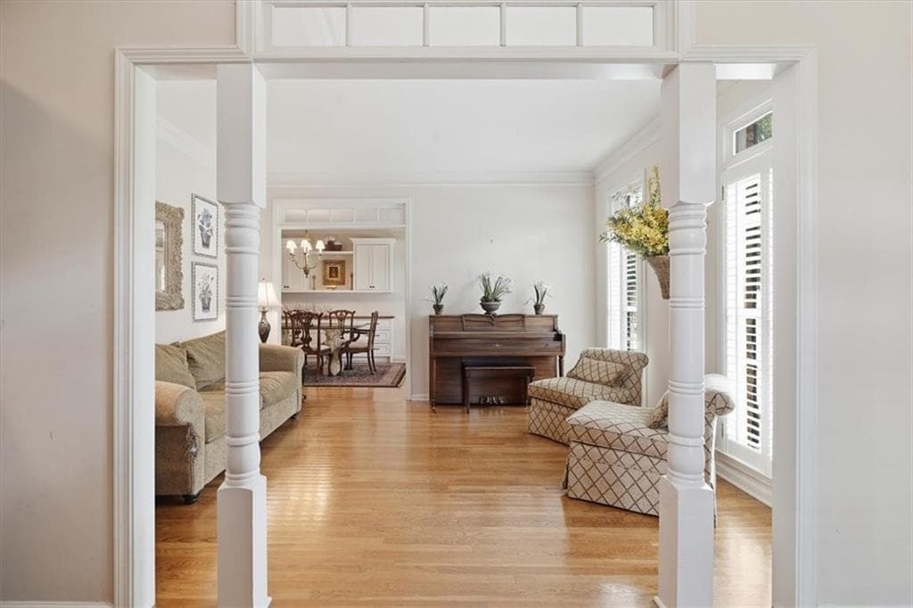 4 bedroom, 4 bathroom, 3,853 sq ft single family residence under contract at 4202 Lansmoore Crossing, Suwanee, GA 30024 — photo 5