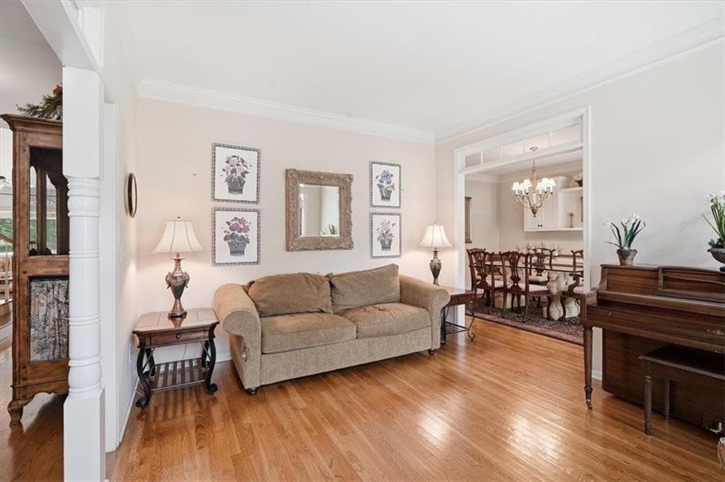 4 bedroom, 4 bathroom, 3,853 sq ft single family residence under contract at 4202 Lansmoore Crossing, Suwanee, GA 30024 — photo 7