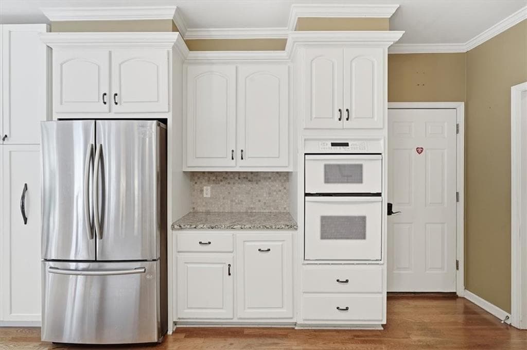 4 bedroom, 4 bathroom, 3,853 sq ft single family residence under contract at 4202 Lansmoore Crossing, Suwanee, GA 30024 — photo 9