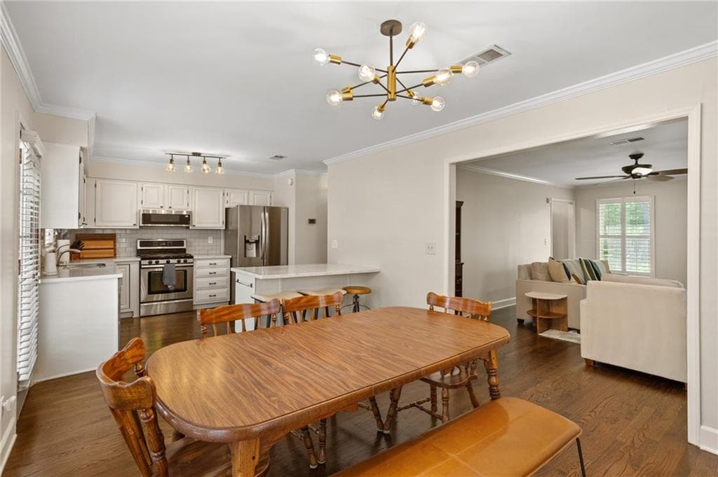 2 bedroom, 3 bathroom, 2,014 sq ft townhouse for sale at 501 Defoors Mill Circle, Atlanta, GA 30318 — photo 10