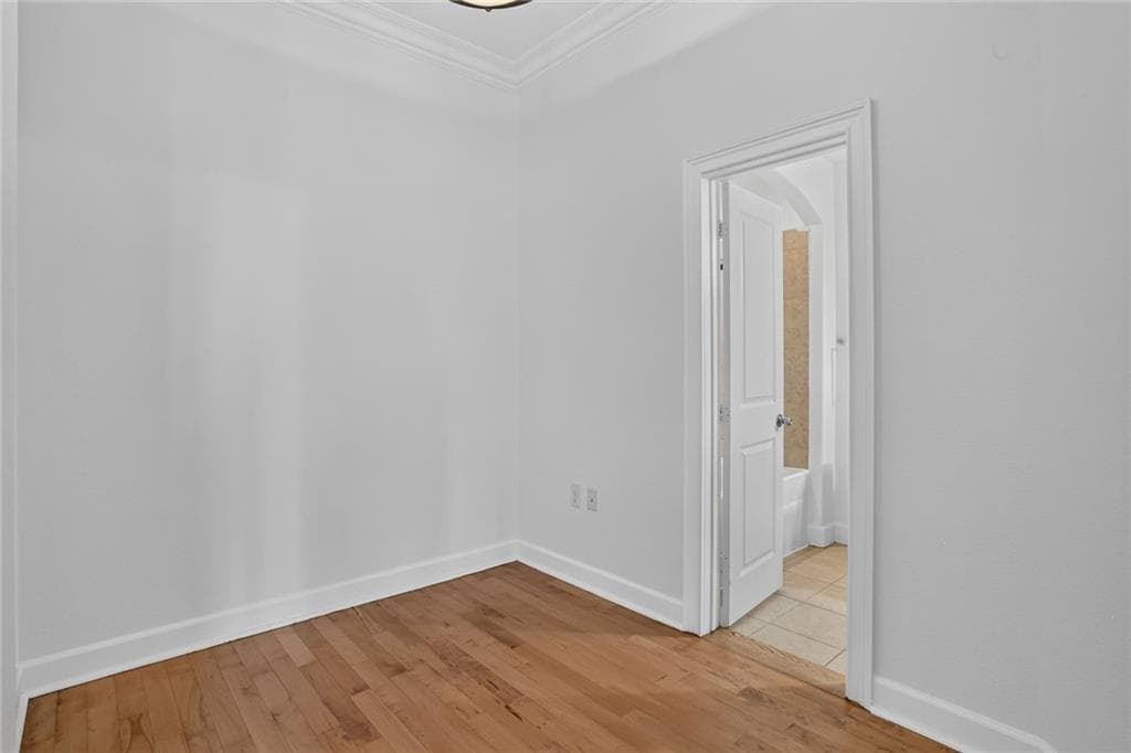 1 bedroom, 1 bathroom, 880 sq ft condominium for sale at 3445 Stratford Road 2306, Atlanta, GA 30326 — photo 10