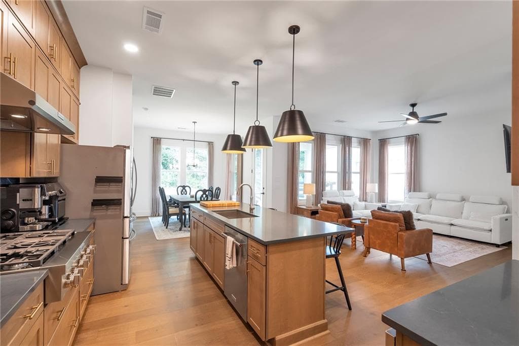 3 bedroom, 3 bathroom, 2,318 sq ft single family residence for sale at 146 Mooney Road, Woodstock, GA 30188 — photo 6