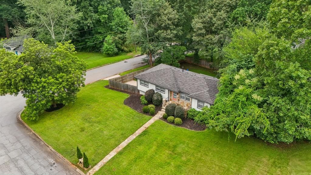 3 bedroom, 3 bathroom, 2,229 sq ft single family residence for sale at 2607 Hatfield Circle, Atlanta, GA 30316 — photo 9