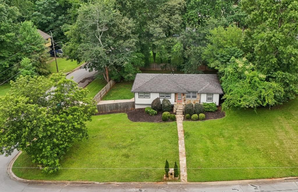 3 bedroom, 3 bathroom, 2,229 sq ft single family residence for sale at 2607 Hatfield Circle, Atlanta, GA 30316 — photo 10