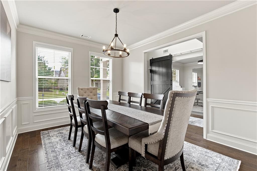 5 bedroom, 3 bathroom, 3,296 sq ft single family residence for sale at 5857 Shore Isle Trace, Braselton, GA 30517 — photo 5