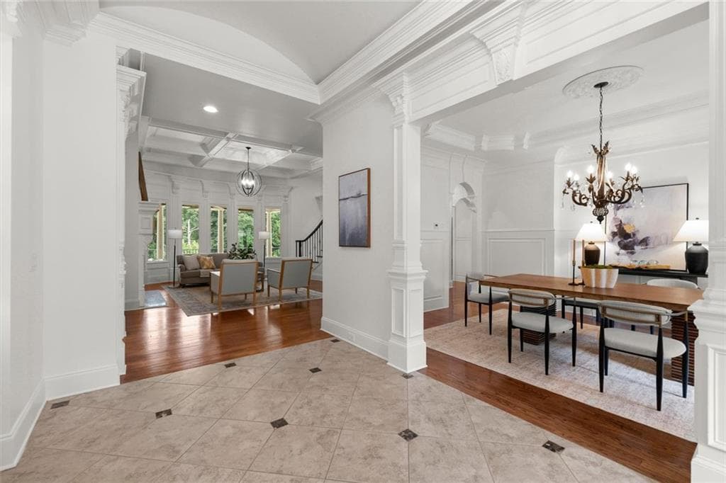 6 bedroom, 8 bathroom, 7,729 sq ft single family residence for sale at 15884 Meadow King Court, Milton, GA 30004 — photo 8