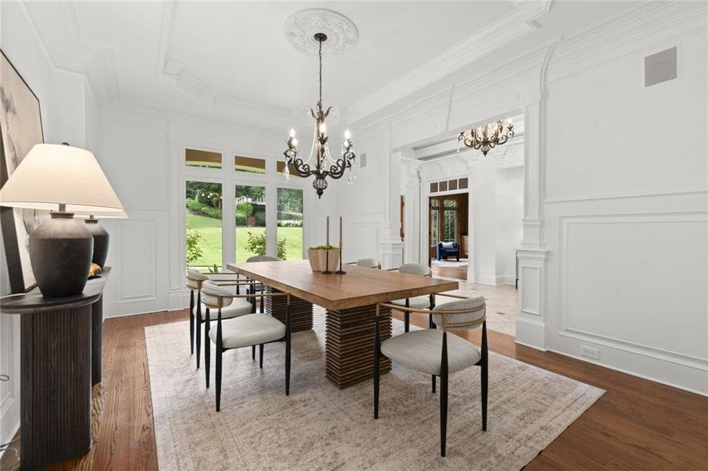 6 bedroom, 8 bathroom, 7,729 sq ft single family residence for sale at 15884 Meadow King Court, Milton, GA 30004 — photo 10