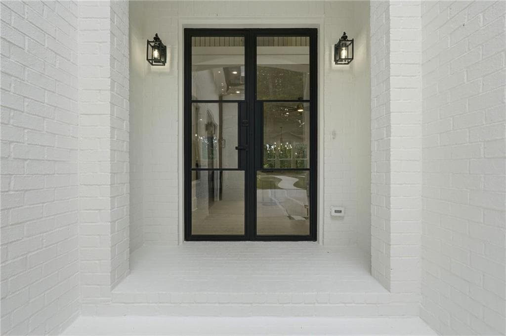 6 bedroom, 5 bathroom, 4,476 sq ft single family residence for sale at 1361 Warren Avenue, Scottdale, GA 30079 — photo 2