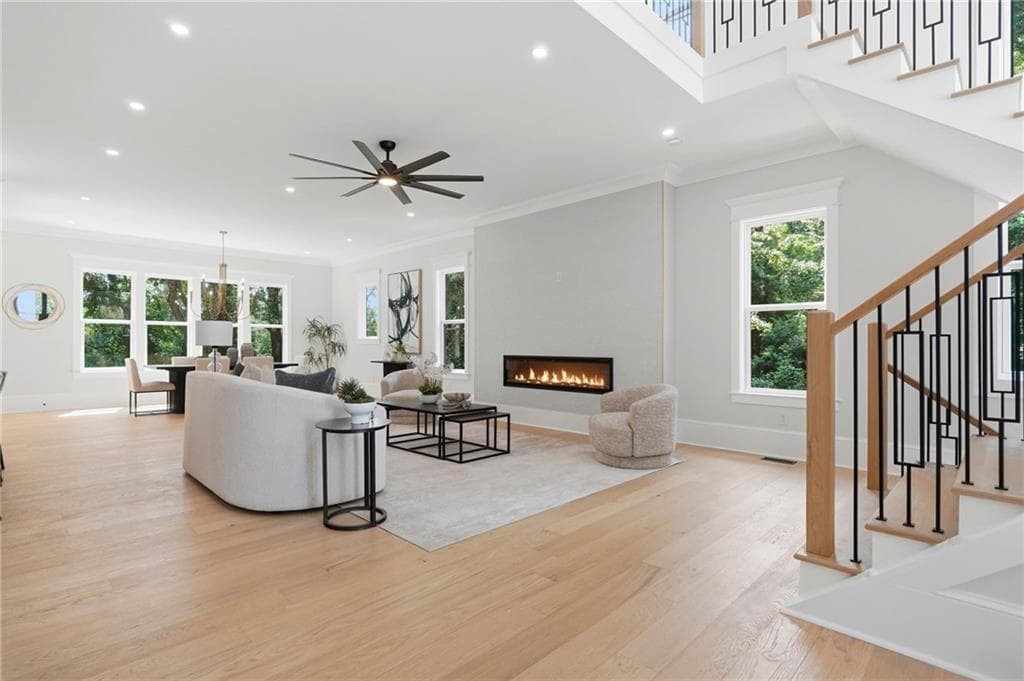 6 bedroom, 5 bathroom, 4,476 sq ft single family residence for sale at 1361 Warren Avenue, Scottdale, GA 30079 — photo 5