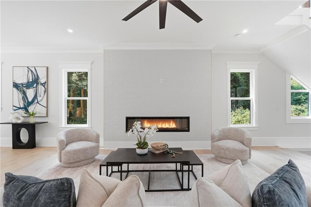 6 bedroom, 5 bathroom, 4,476 sq ft single family residence for sale at 1361 Warren Avenue, Scottdale, GA 30079 — photo 6