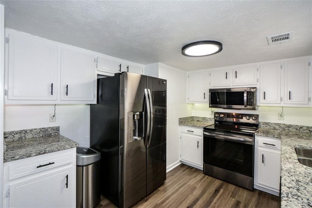 3 bedroom, 3 bathroom single family residence for sale at 5059 Martins Crossing Road, Stone Mountain, GA 30088 — photo 4