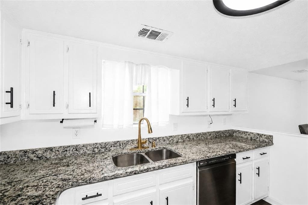 3 bedroom, 3 bathroom single family residence for sale at 5059 Martins Crossing Road, Stone Mountain, GA 30088 — photo 10