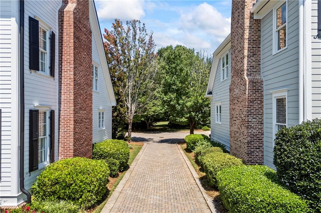 3 bedroom, 3 bathroom, 2,704 sq ft single family residence for sale at 859 Commons Park, Statham, GA 30666 — photo 4