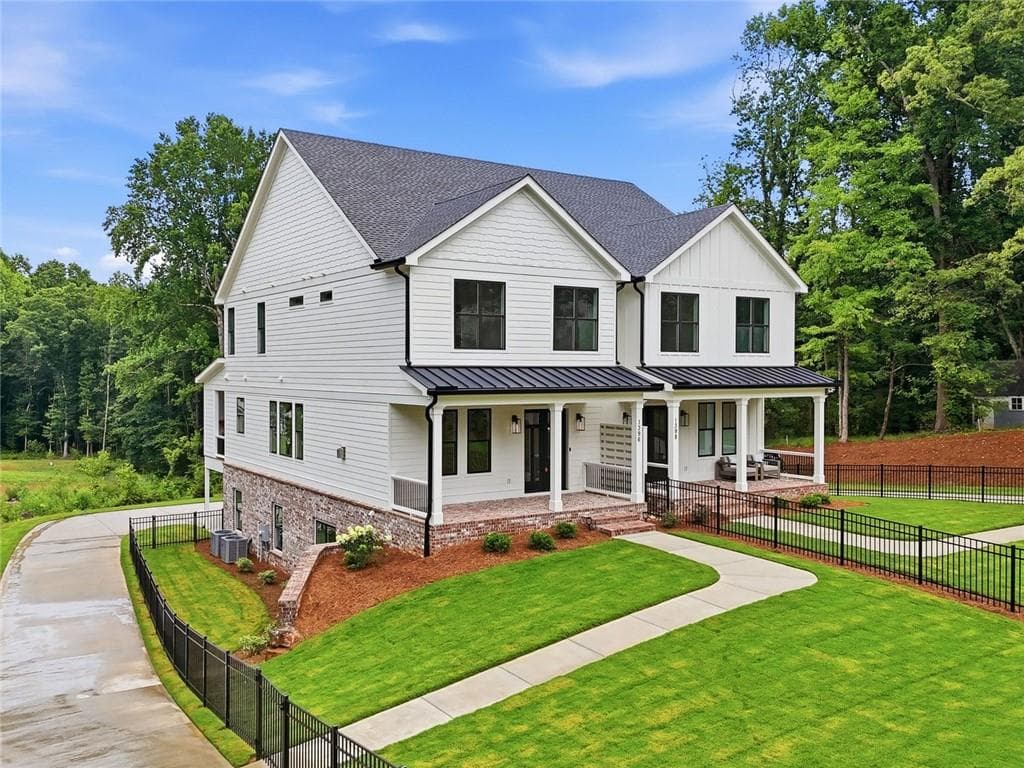 4 bedroom, 5 bathroom, 2,995 sq ft townhouse for rent at 1396 Old Magnolia Way, Canton, GA 30115 for $3,850 a month — photo 2