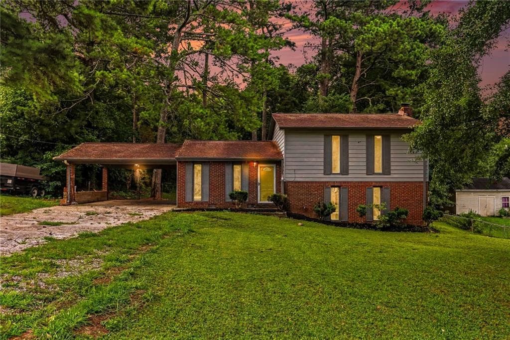 4 bedroom, 3 bathroom, 1,620 sq ft single family residence for sale at 3124 Stanford Circle, Lawrenceville, GA 30044 — photo 1 of 30