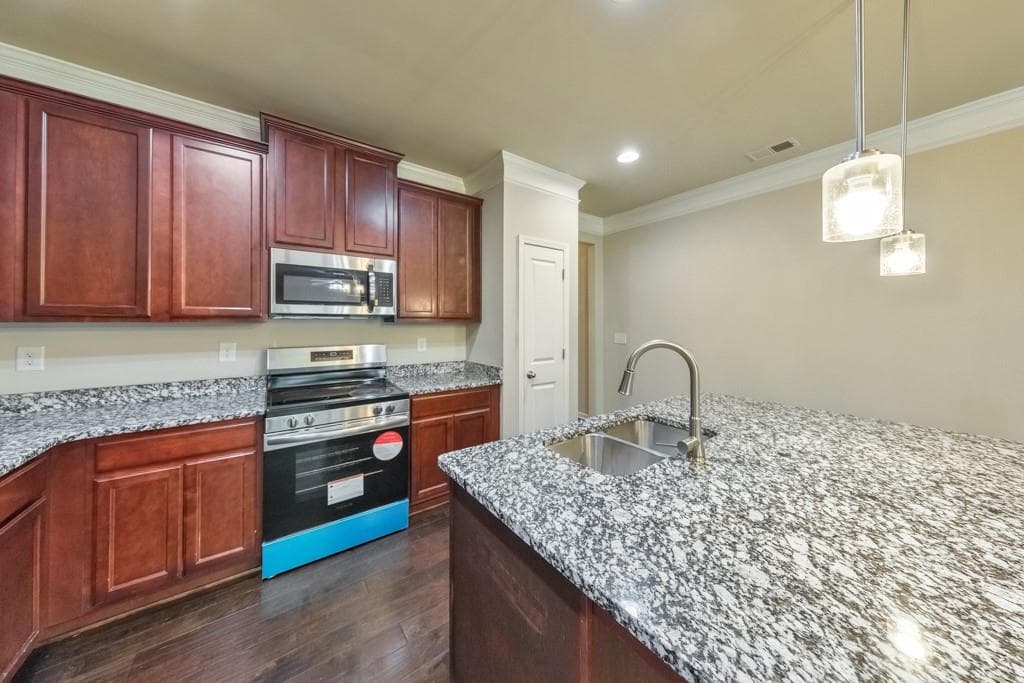 3 bedroom, 4 bathroom, 2,033 sq ft townhouse for sale at 4514 Grenadine Circle, Acworth, GA 30101 — photo 8