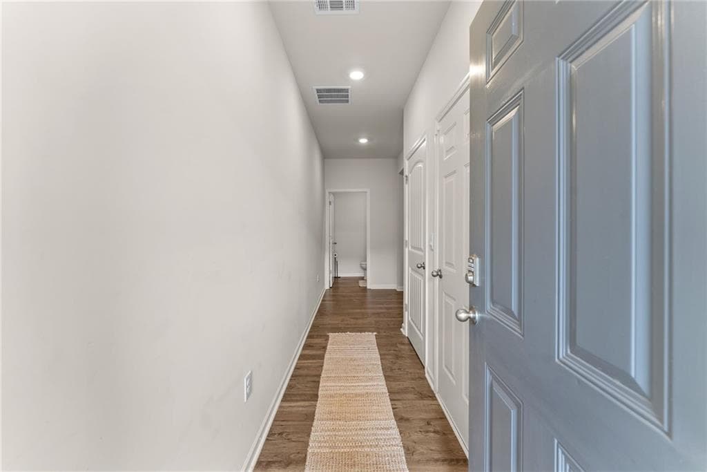 4 bedroom, 3 bathroom, 1,925 sq ft townhouse for sale at 300 Stoneybrook Court, Dahlonega, GA 30533 — photo 4