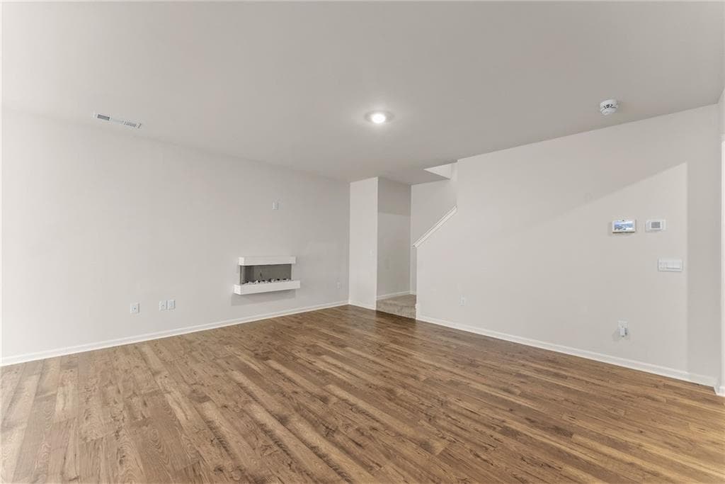 4 bedroom, 3 bathroom, 1,925 sq ft townhouse for sale at 300 Stoneybrook Court, Dahlonega, GA 30533 — photo 6