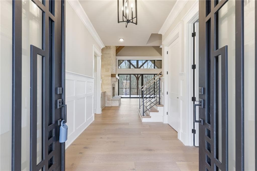 5 bedroom, 6 bathroom, 4,025 sq ft single family residence for sale at 4175 Cumberland Point Drive, Gainesville, GA 30504 — photo 10
